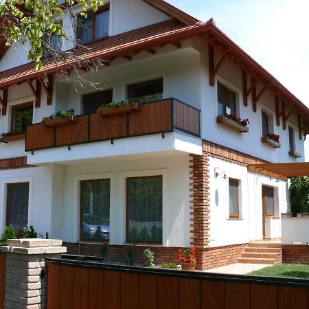 Sara Apartman Hévíz Екстериор снимка